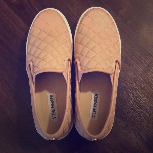 Steve Madden Shoes - Steve Madden Ecntrcqt slip-ons